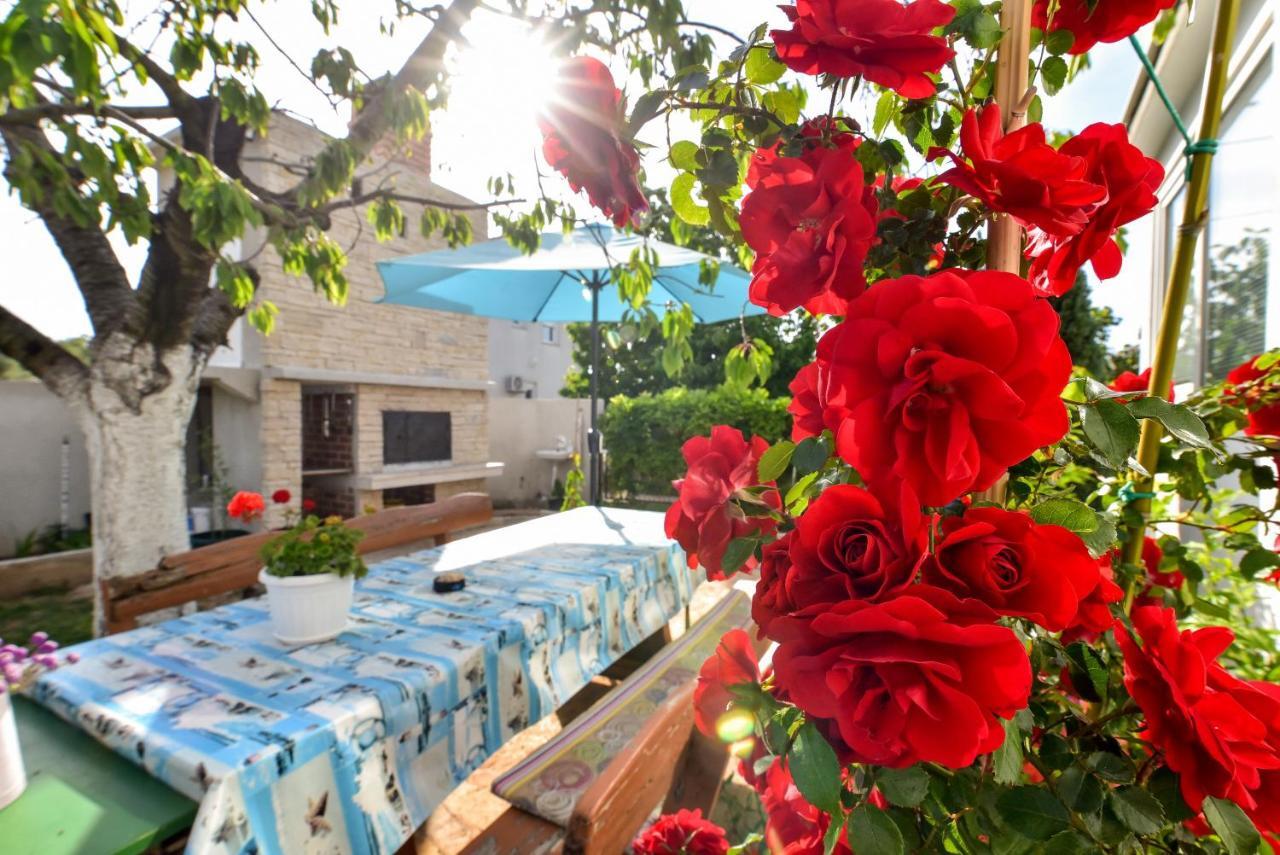 Apartamento Nena Sukošan Exterior foto