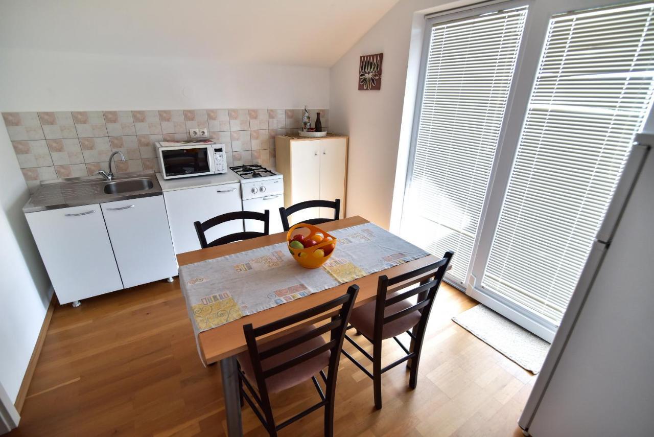 Apartamento Nena Sukošan Exterior foto