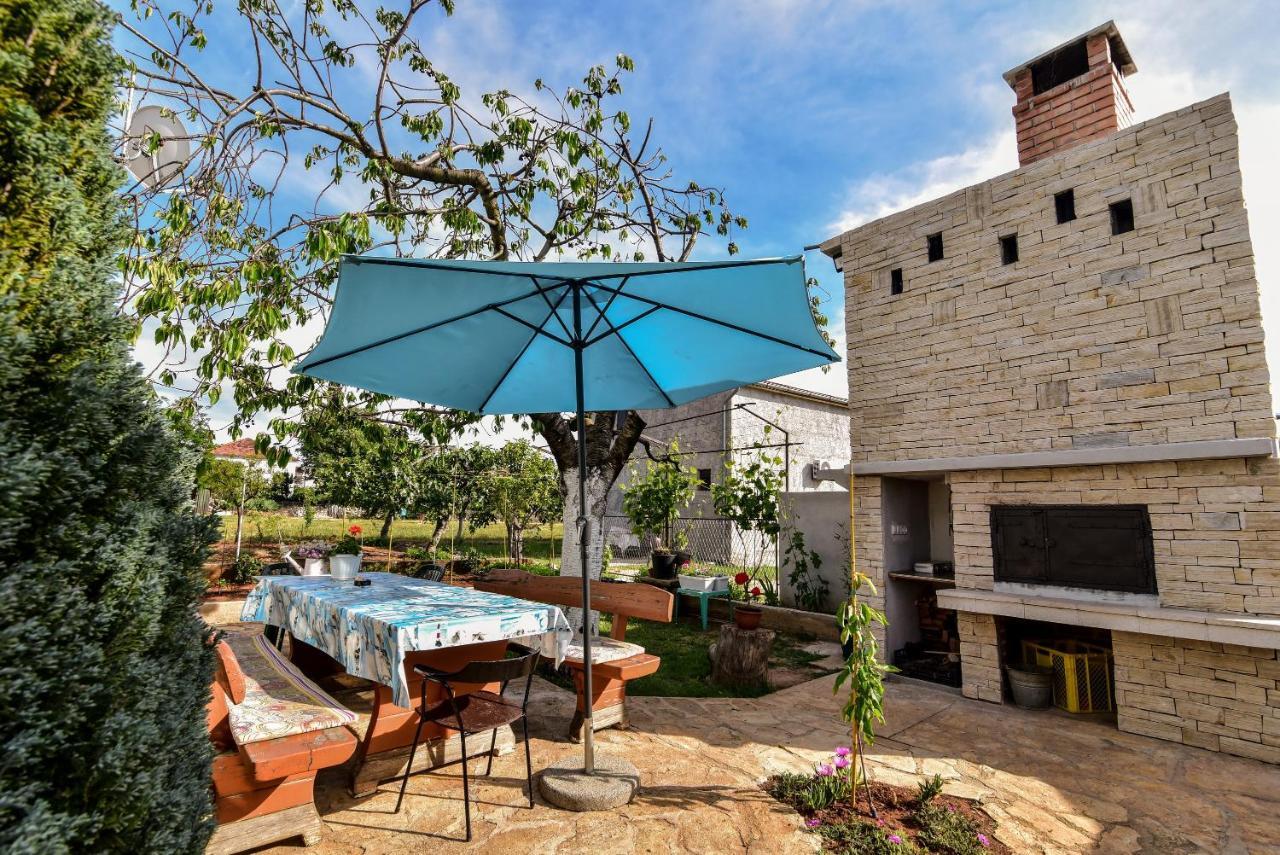 Apartamento Nena Sukošan Exterior foto