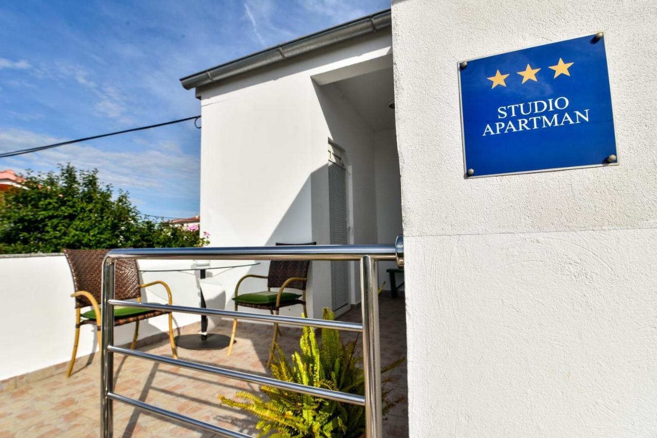 Apartamento Nena Sukošan Exterior foto