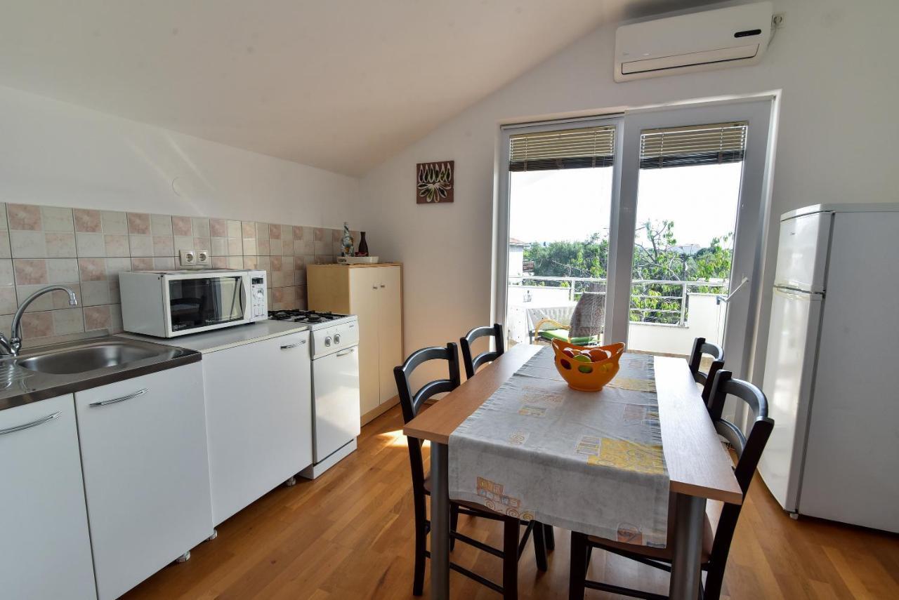Apartamento Nena Sukošan Exterior foto